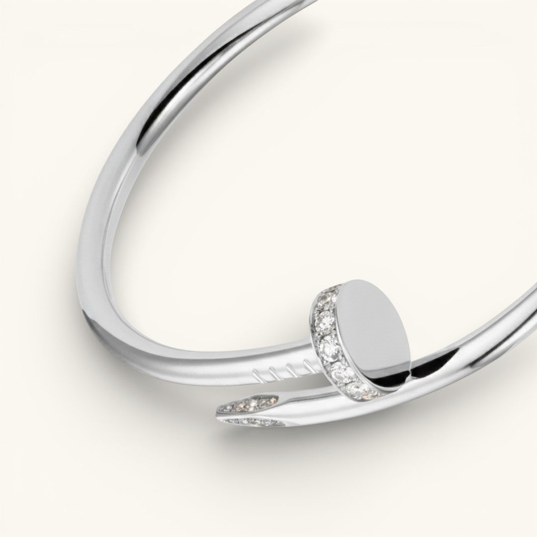 UÑAS ELEGANCIA DELUXE ORO 18K