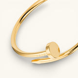 UÑAS ELEGANCIA DORADAS